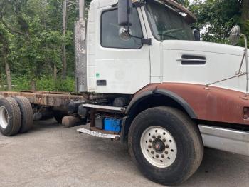  Salvage Volvo Vhd
