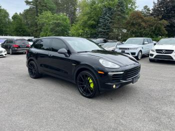  Salvage Porsche Cayenne
