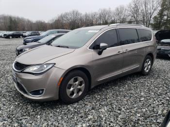  Salvage Chrysler Pacifica