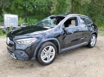  Salvage Mercedes-Benz GLA