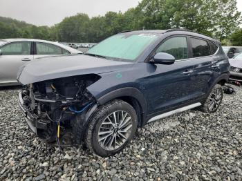  Salvage Hyundai TUCSON
