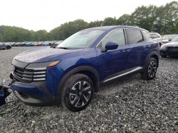  Salvage Nissan Kicks
