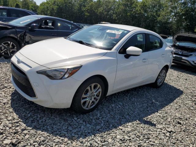  Salvage Toyota Yaris