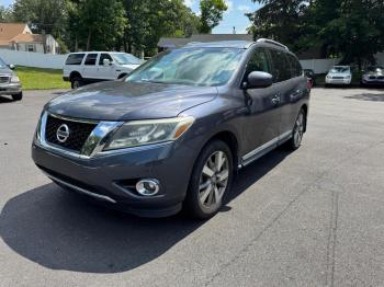  Salvage Nissan Pathfinder