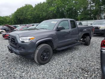 Salvage Toyota Tacoma