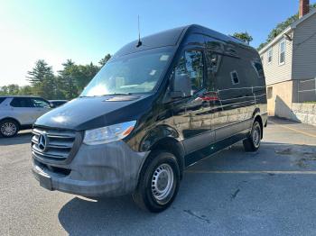  Salvage Mercedes-Benz Sprinter
