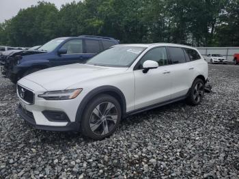  Salvage Volvo V60