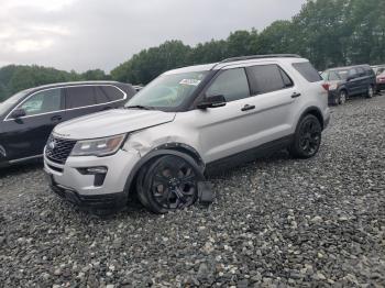  Salvage Ford Explorer
