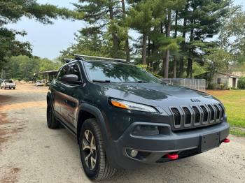  Salvage Jeep Cherokee