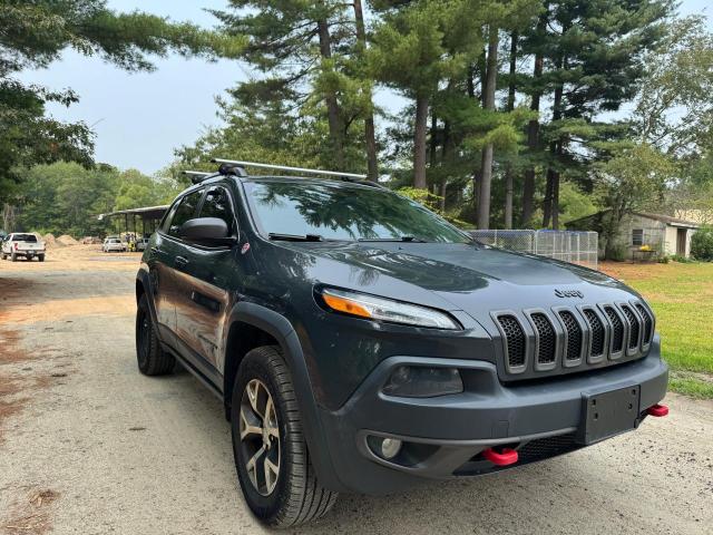  Salvage Jeep Cherokee