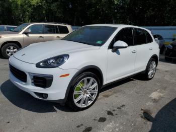  Salvage Porsche Cayenne