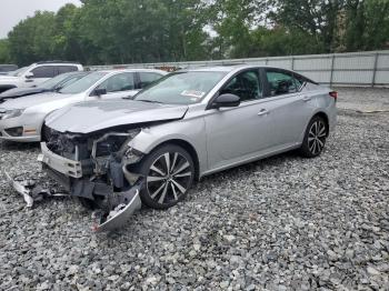  Salvage Nissan Altima