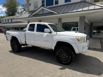  Salvage Toyota Tacoma
