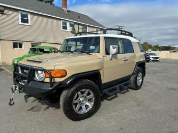  Salvage Toyota FJ Cruiser