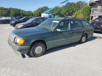  Salvage Mercedes-Benz 300-Class