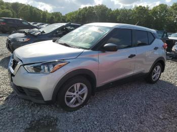  Salvage Nissan Kicks