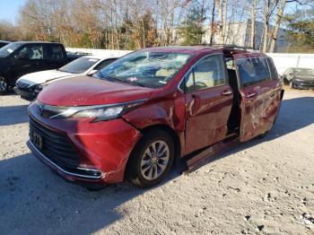  Salvage Toyota Sienna