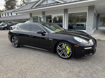  Salvage Porsche Panamera