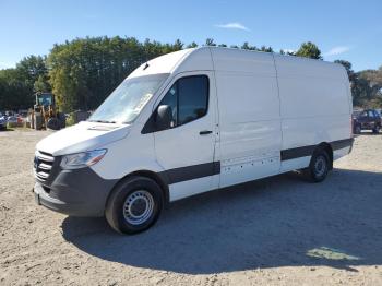  Salvage Mercedes-Benz Sprinter