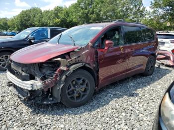  Salvage Chrysler Pacifica