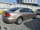 Volkswagen Passat S Image 10