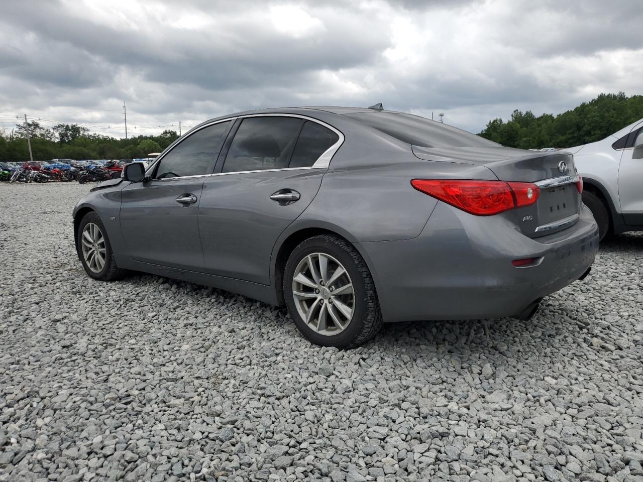 INFINITI Q50 Premium Image 2