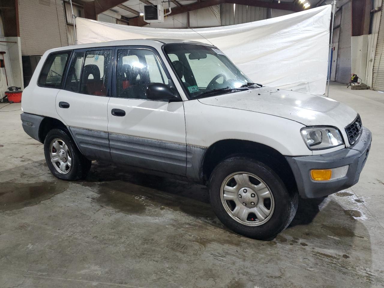 Toyota RAV4 Image 13
