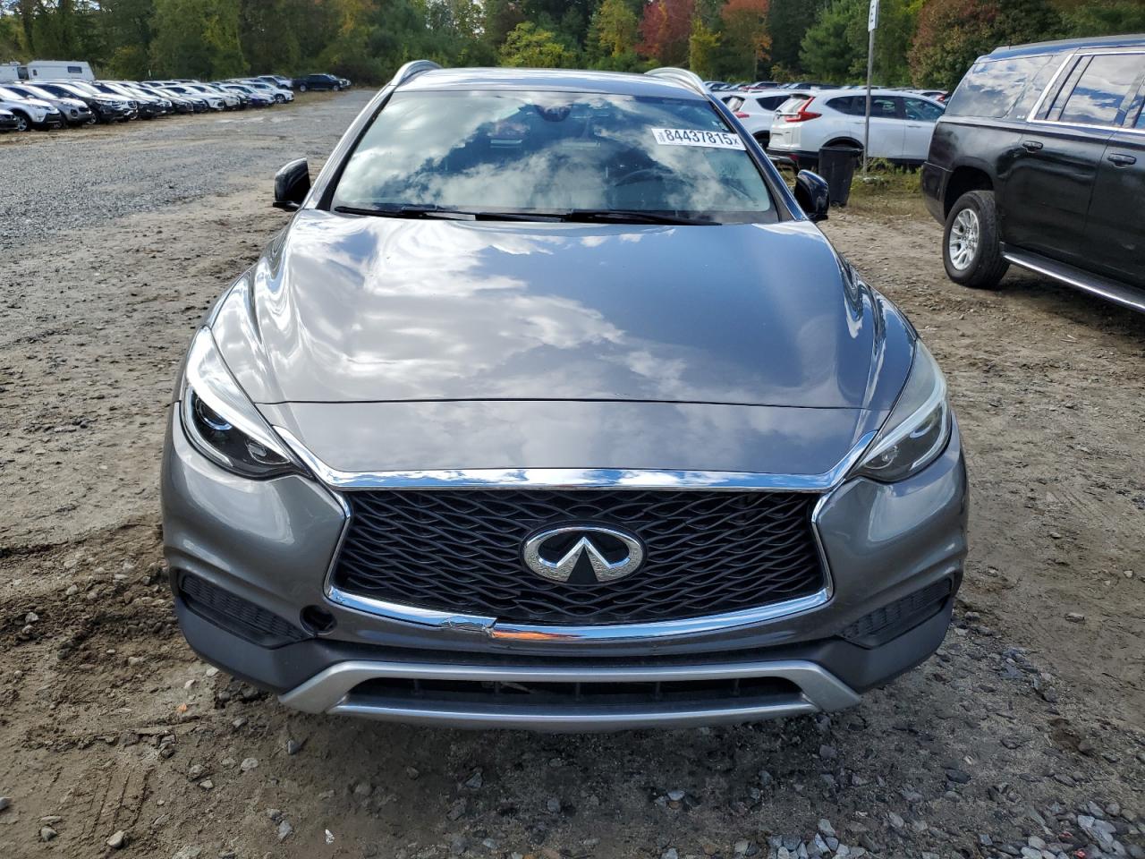 INFINITI Qx Base Image 6