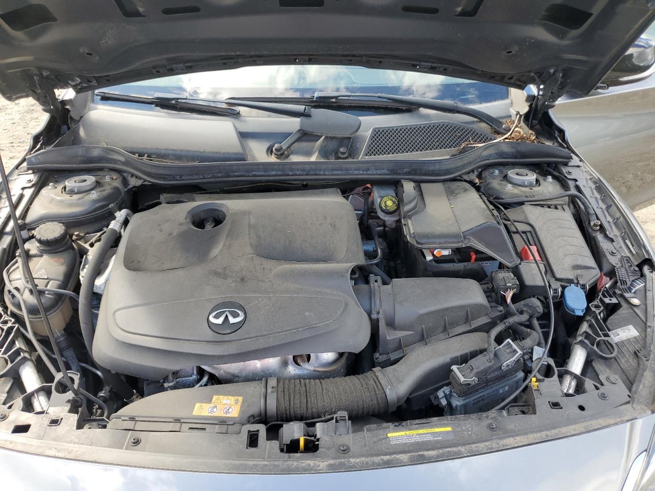 INFINITI Qx Base Image 4