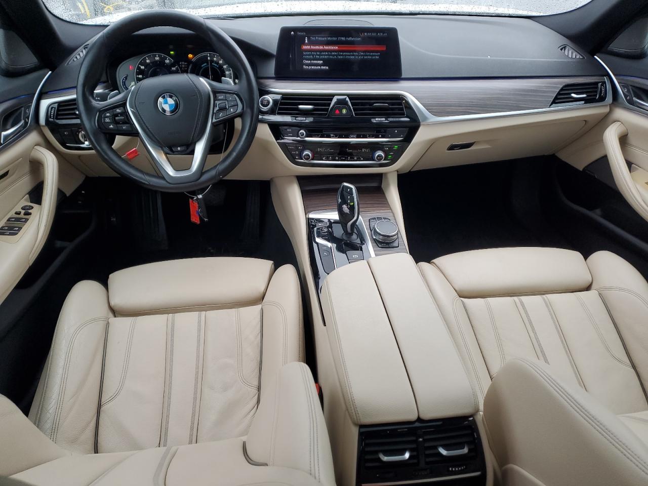 BMW 5 Series Image 11