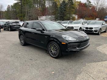  Salvage Porsche Cayenne