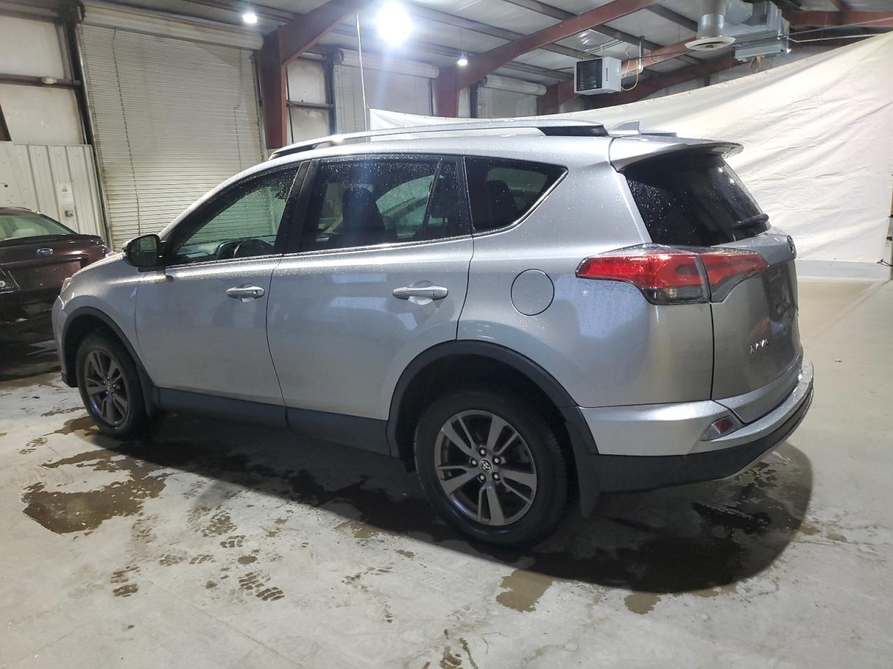 Toyota RAV4 Xle Image 5