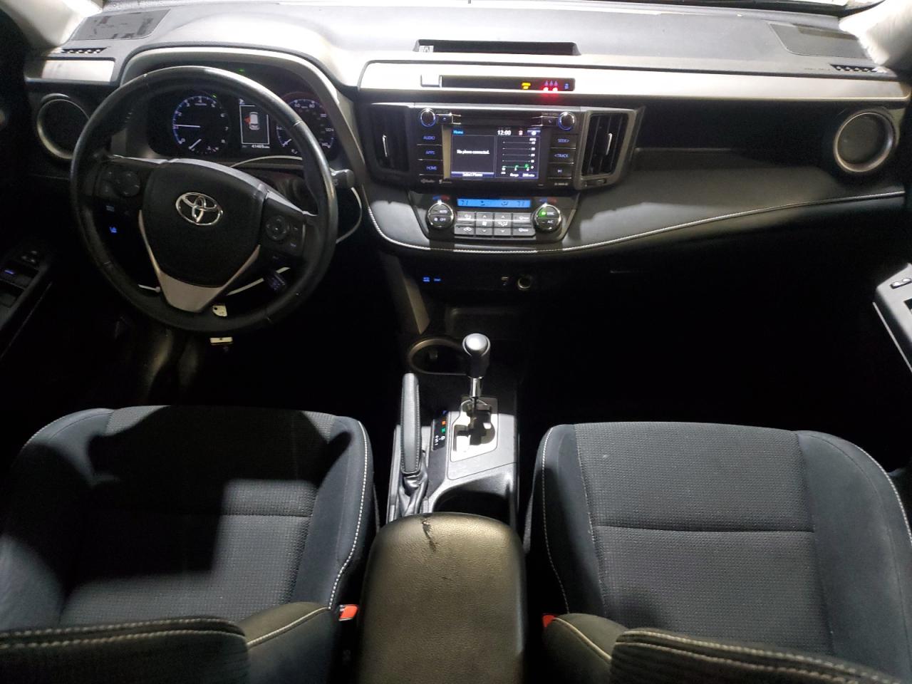 Toyota RAV4 Xle Image 11