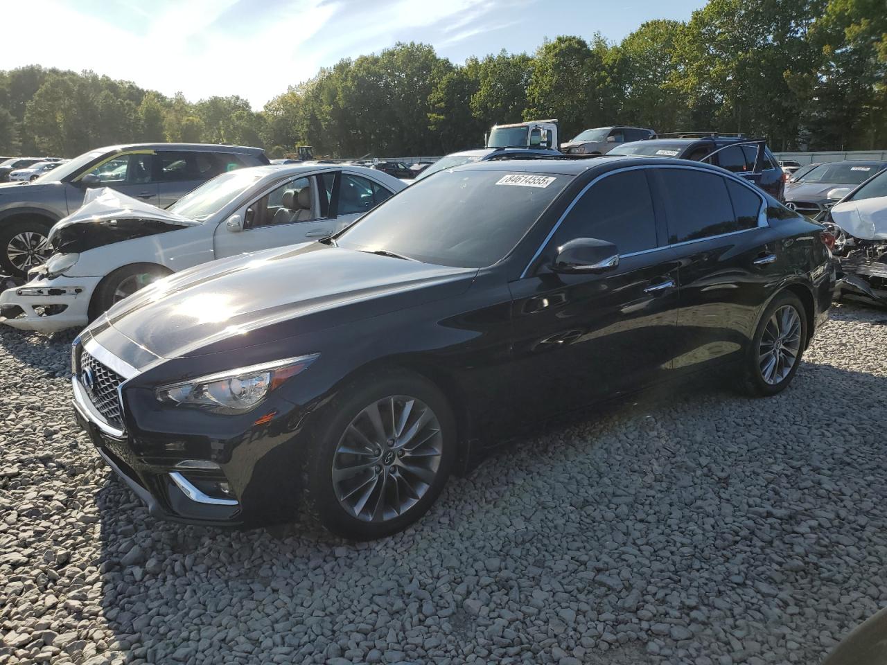 INFINITI Q50 Luxe Image 1