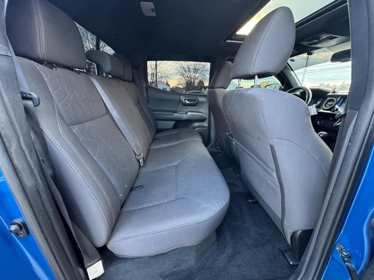 Toyota Tacoma Double Cab Image 7