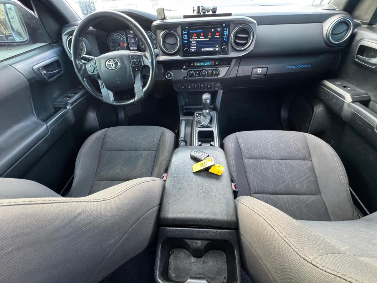 Toyota Tacoma Double Cab Image 4