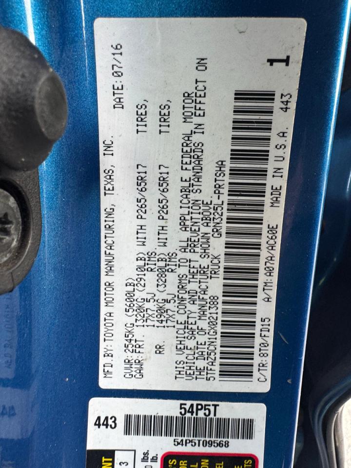 Toyota Tacoma Double Cab Image 10