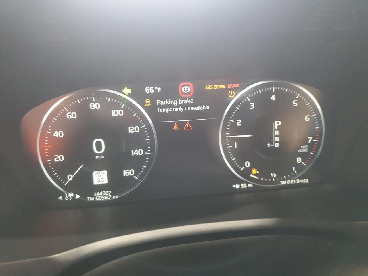 Volvo XC90 T6 Momentum Image 5