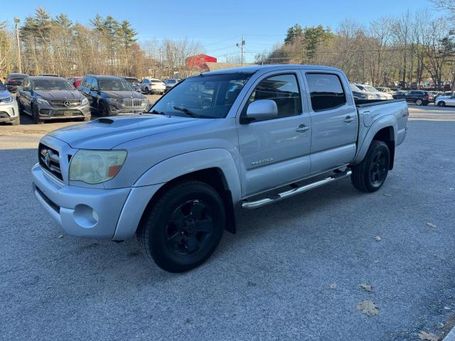 Toyota Tacoma Double Cab Prerunner Image 3