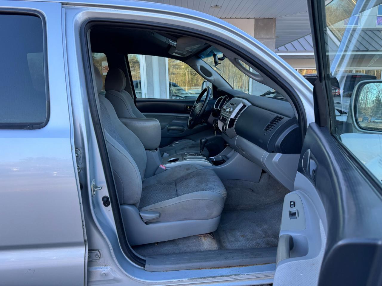 Toyota Tacoma Double Cab Prerunner Image 4