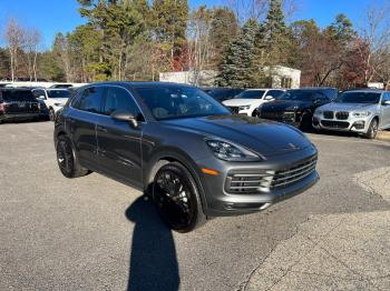  Salvage Porsche Cayenne