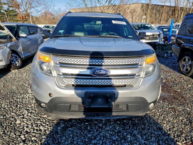 Ford Explorer Xlt Image 4