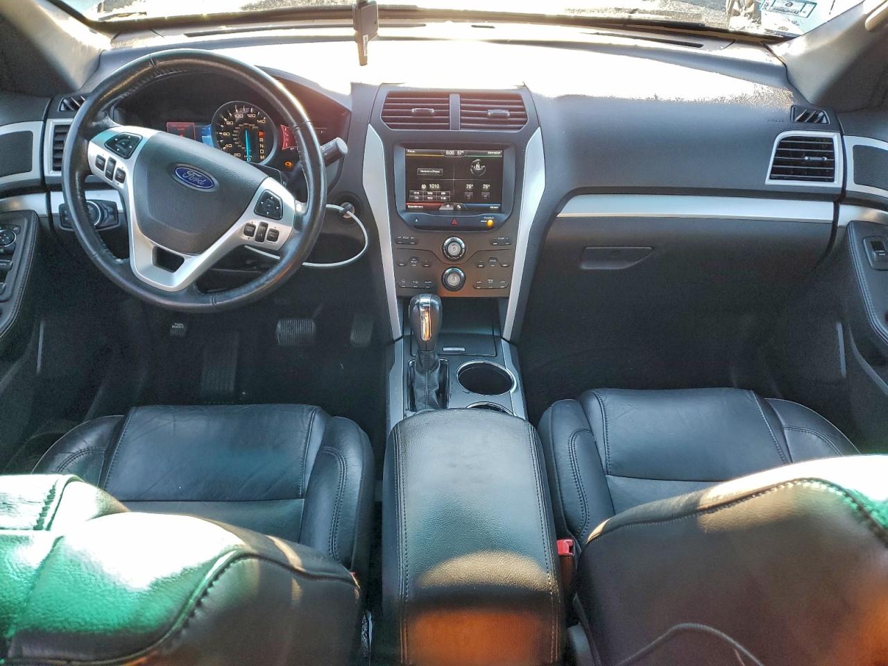 Ford Explorer Xlt Image 5