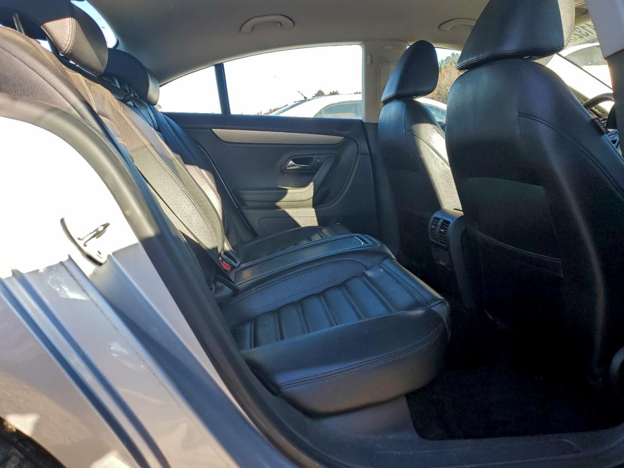 Volkswagen CC Sport Image 6