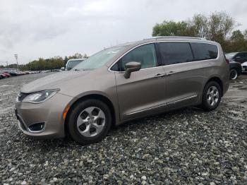  Salvage Chrysler Pacifica
