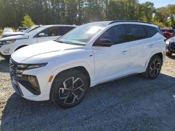  Salvage Hyundai TUCSON