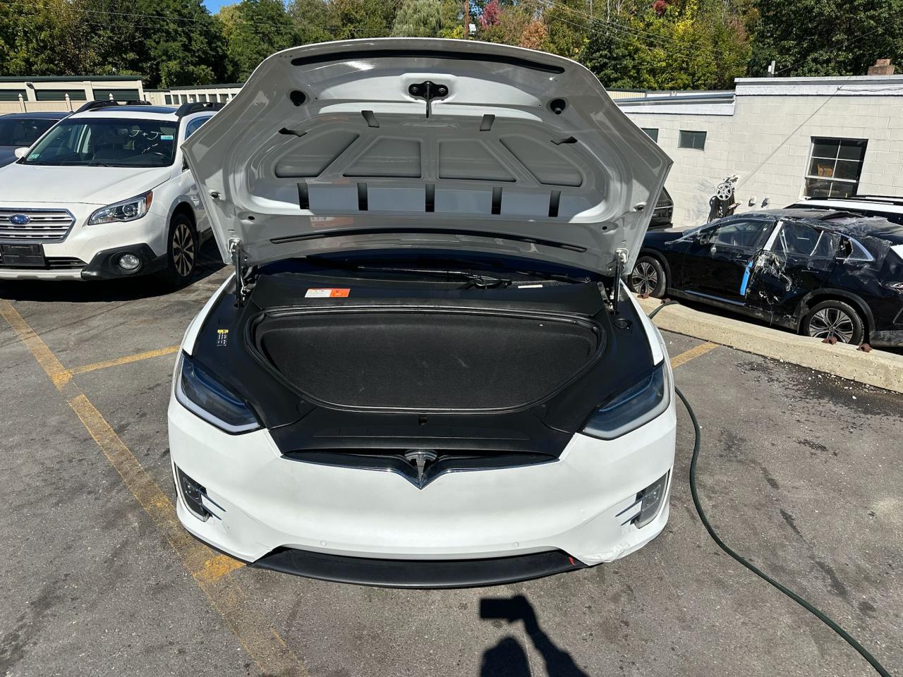 Tesla Model X Image 9