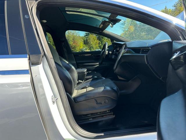 Tesla Model X Image 6