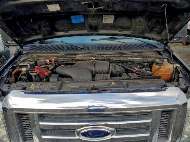 Ford Econoline E350 Super Duty Cutaway Van Image 8