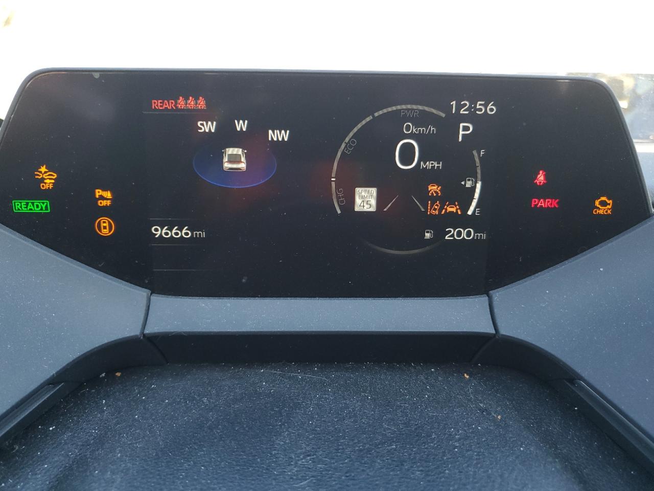 Toyota Prius Le Image 10